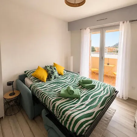 Lovely With Balcony - Location *